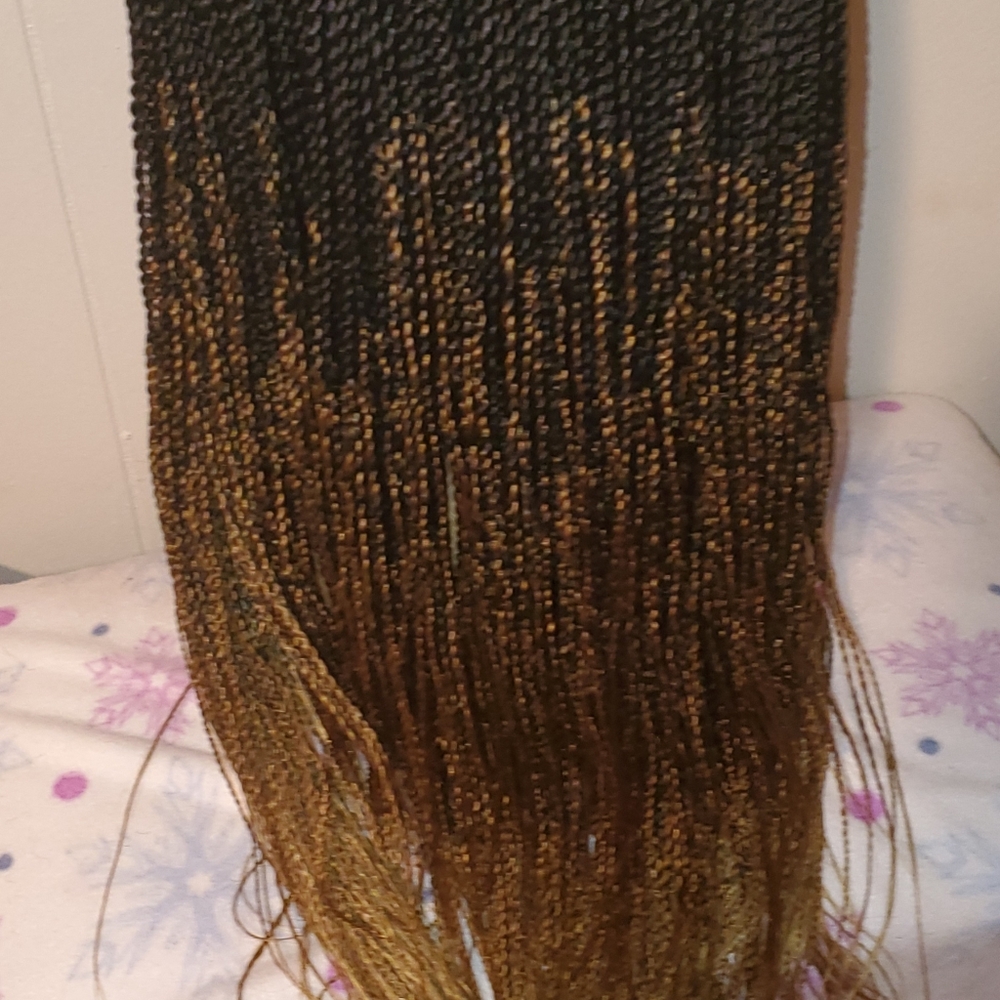 Twisting - Picture 3 of 3